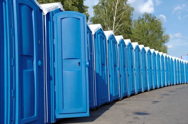 Best Portable restroom trailer rental  in Hettinger, ND